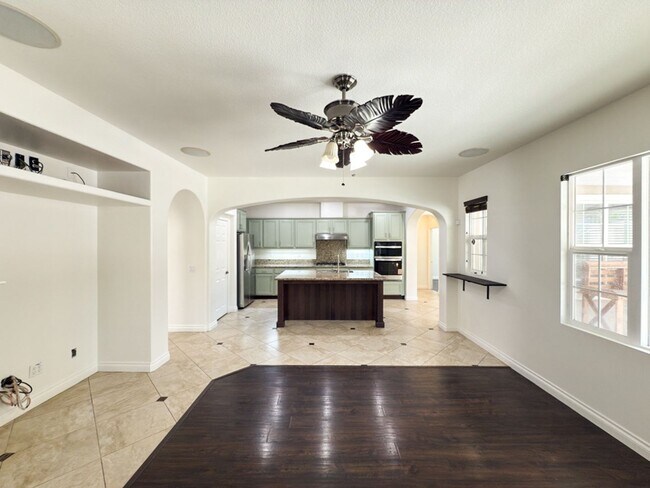 Building Photo - ~Temecula's Wolf Creek Community~ Beautifu...