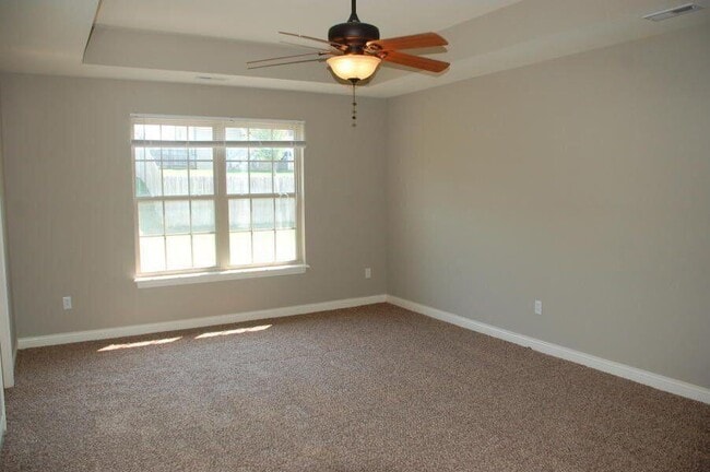 Building Photo - 3206 Elephant Dr