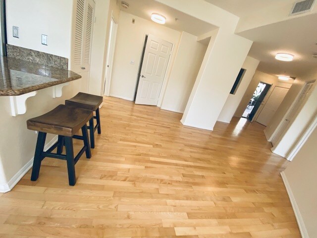Building Photo - 350 K St