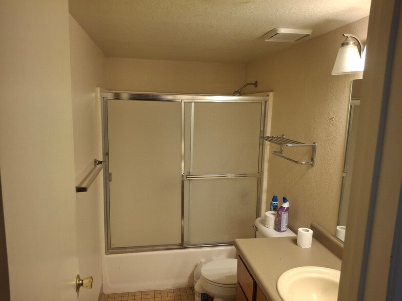 Building Photo - 276 Lake Havasu Ave