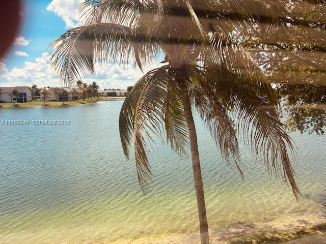 Building Photo - 1024 S Independence Dr