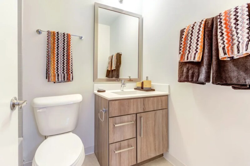 Building Photo - 929 S Ashland Ave