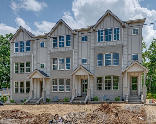 Building Photo - West Nashville Townhome
