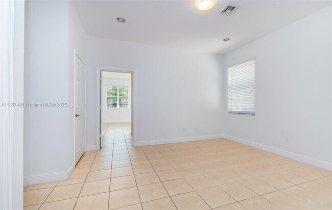 Building Photo - 11844 SW 26 St