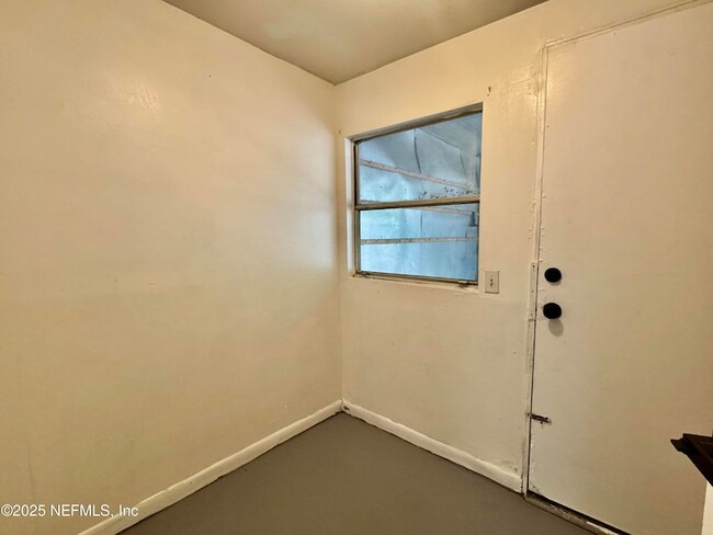 Building Photo - 1851 Doyon Ct