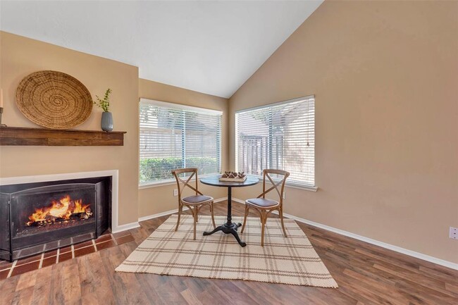 Building Photo - 1714 Barleton Way
