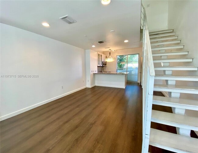 Building Photo - 1600 Michigan Ave