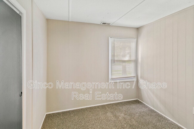 Building Photo - 4328 Greenbrier Ln