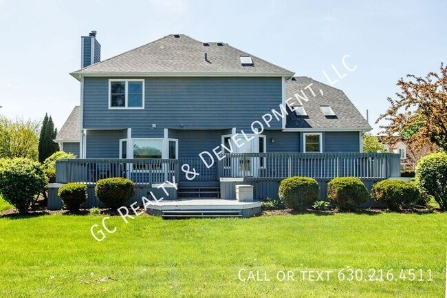 Building Photo - 810 Clarendon Ln