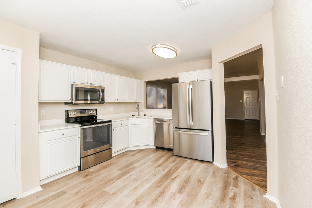Building Photo - 10217 Cypress Hills Dr