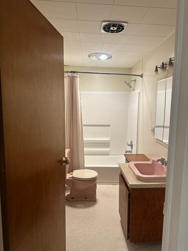 Bathroom - 231 NE 10th St