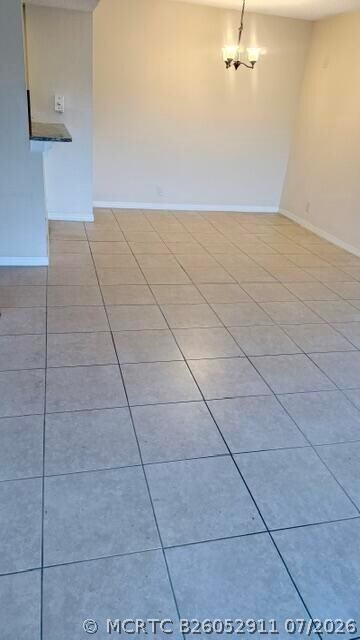 Building Photo - 1520 SE Royal Green Cir