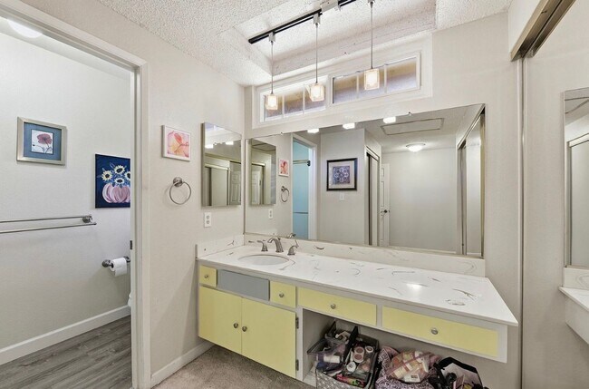 Building Photo - Wonderful 4bd/2.5ba Cameron Park Home with Pool and RV Access!
