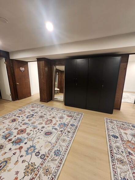 Building Photo - 18009 Ednor View Ter