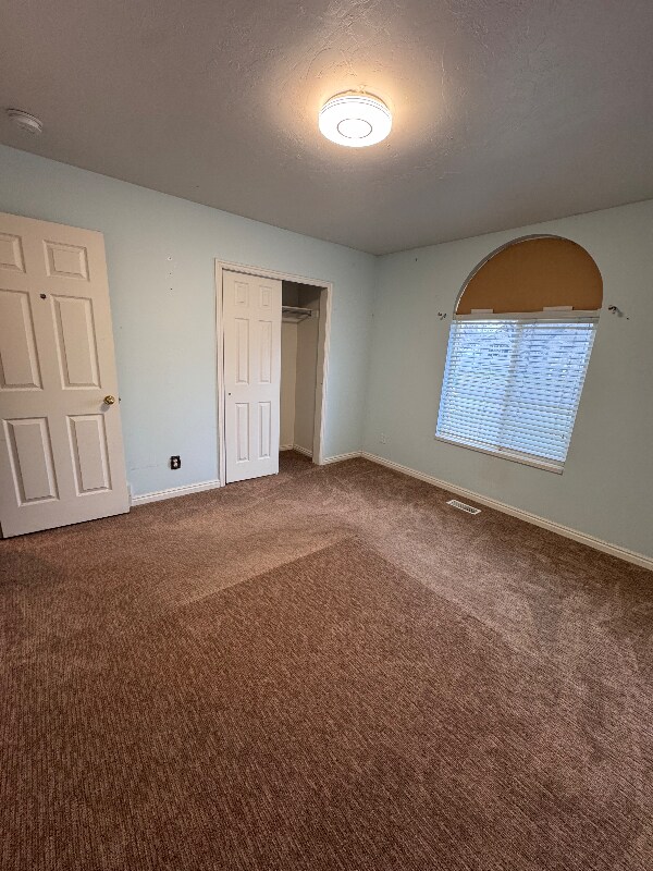 Building Photo - 5202 Butterfield Peak Cir