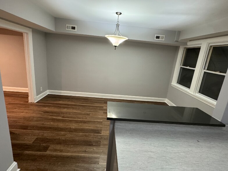 Building Photo - 24 N Bernice Ave