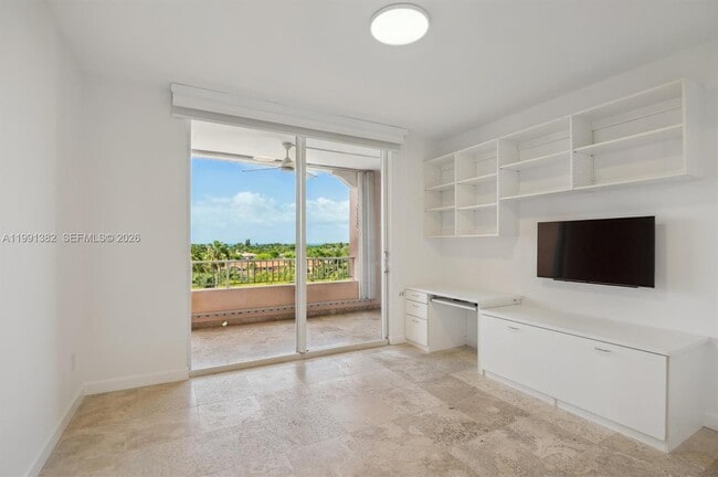 Building Photo - 733 Crandon Blvd