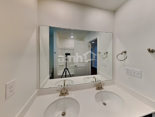 Building Photo - 13202 Jansen Ridge Way