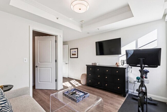 Building Photo - Georgetown Style with Garage PARKING