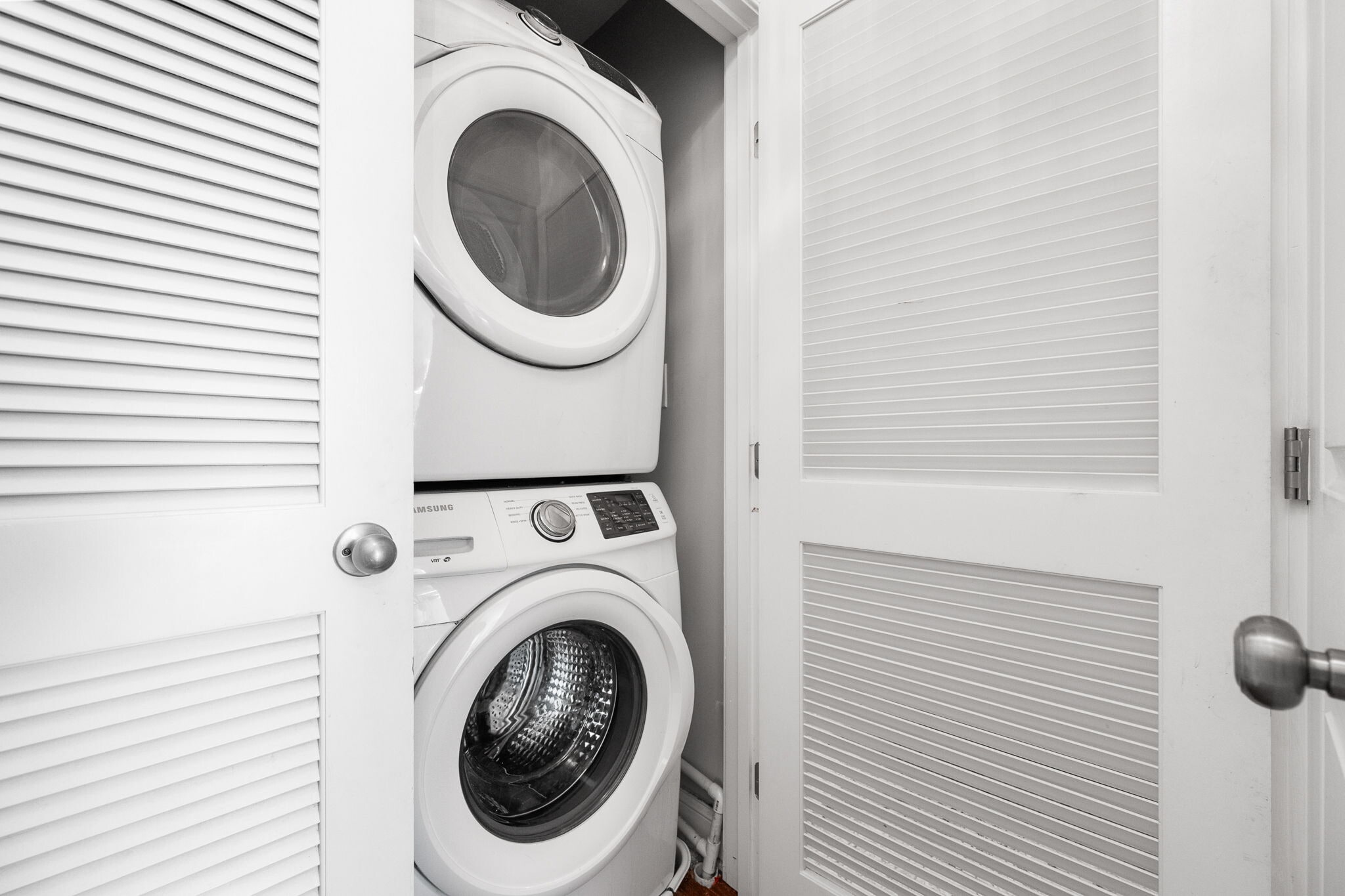 Laundry - 1920 3rd St NE