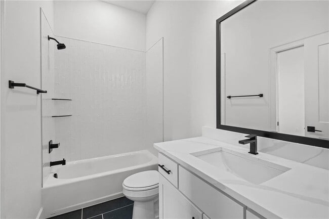 Building Photo - 1821 Lotus Rd