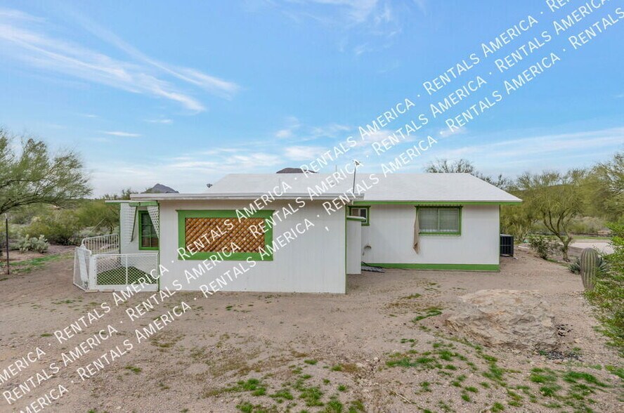 Building Photo - 3951 W Irvington Rd