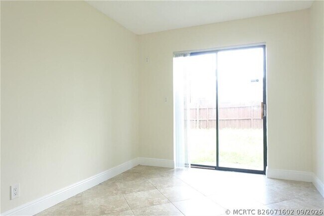 Building Photo - 10838 Winding Creek Way