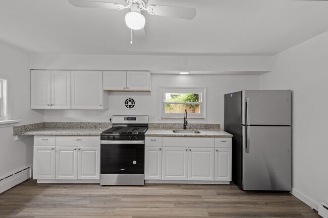 Building Photo - Beautiful 2 bedroom home in Rankin available May 1!