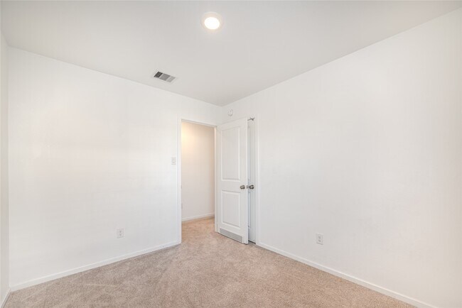 Building Photo - 21458 Carosella Dr