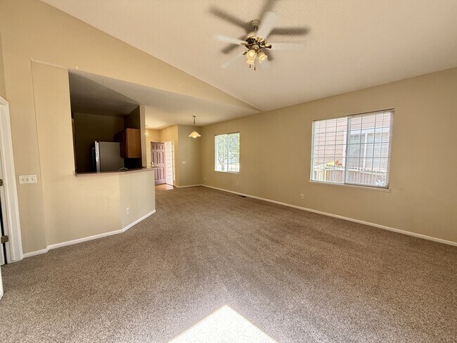 Building Photo - 7070 Mountain Creek Grove
