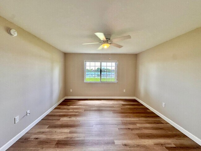 Building Photo - 5055 Wiles Rd