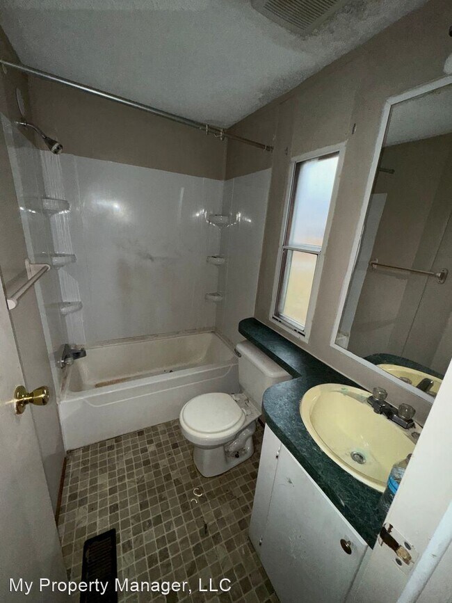 Building Photo - 2 br, 2 bath House - 8059 Dixie Blanchard ...