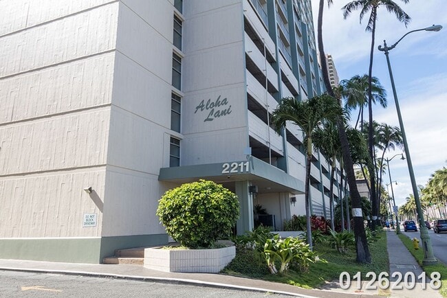 Building Photo - Waikiki High-Rise Living – Stunning 1-Bedroom with Incredible Views