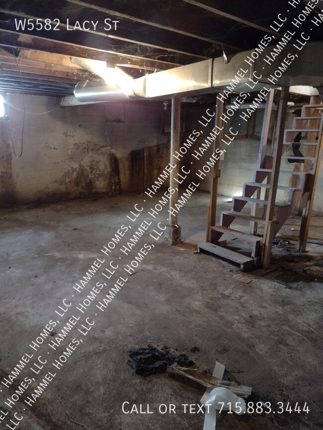 Building Photo - W5582 Lacy St