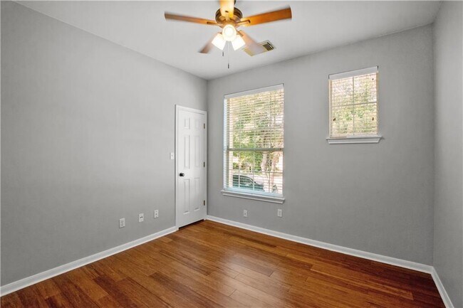 Building Photo - 757 Bent Wood Pl