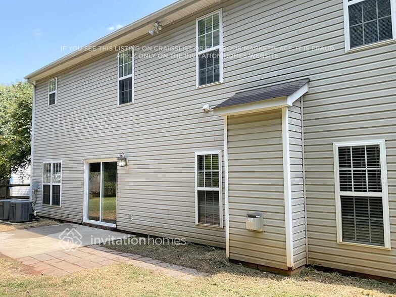 Building Photo - 6431 Gatesville Ln