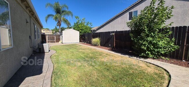 Building Photo - 1085 Crystal Springs Dr