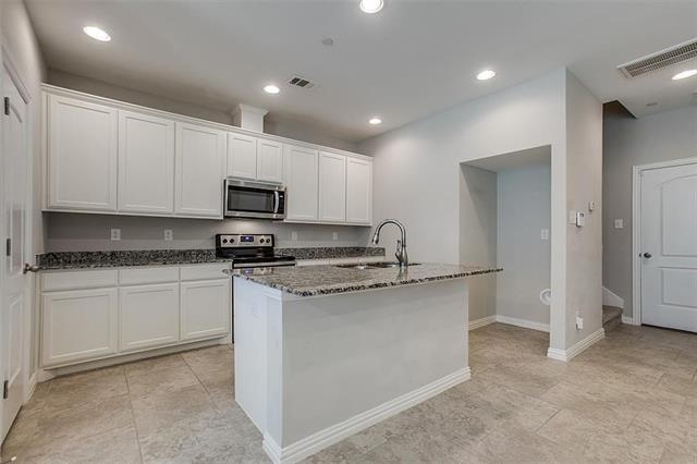 Building Photo - 1946 Timber Oaks Dr