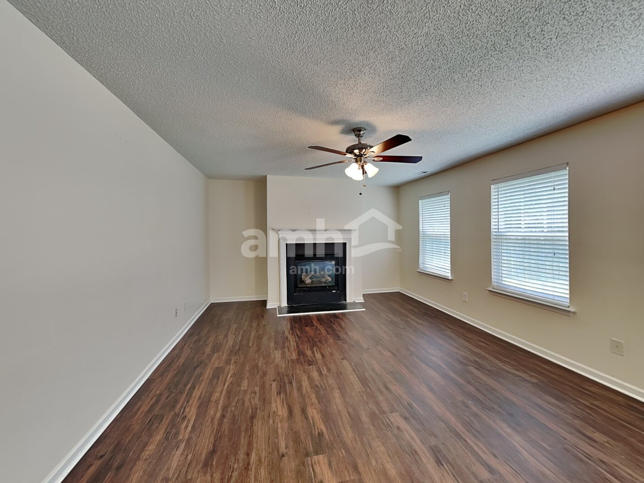 Building Photo - 4104 Hunters Trail Dr