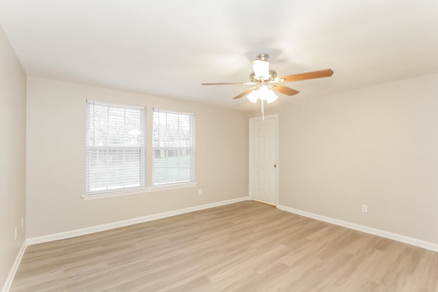 Building Photo - 10809 Balbriggan Ct