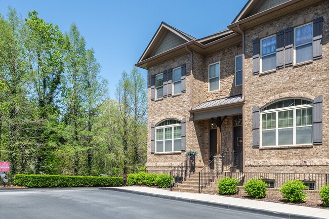 Building Photo - 913 Telfair Close