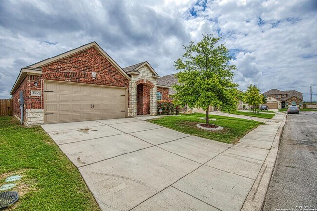 Building Photo - 7810 Creekshore Cove
