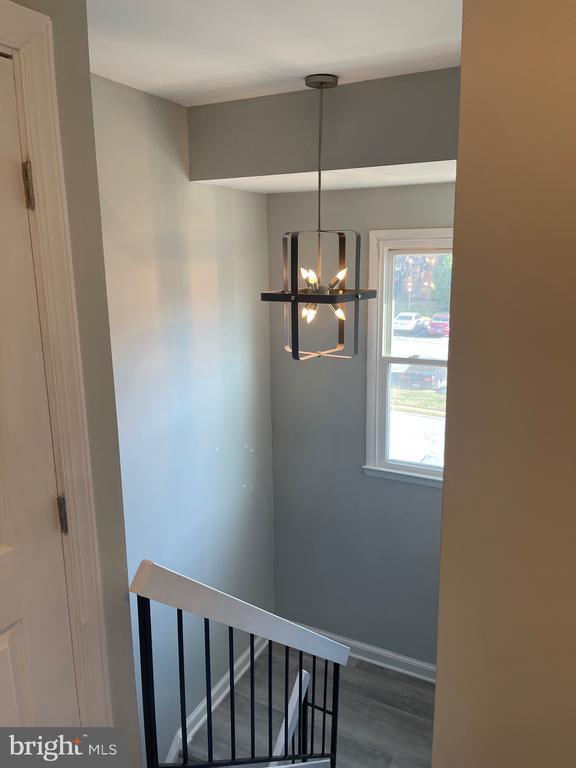Building Photo - 6415 Whitwell Ct