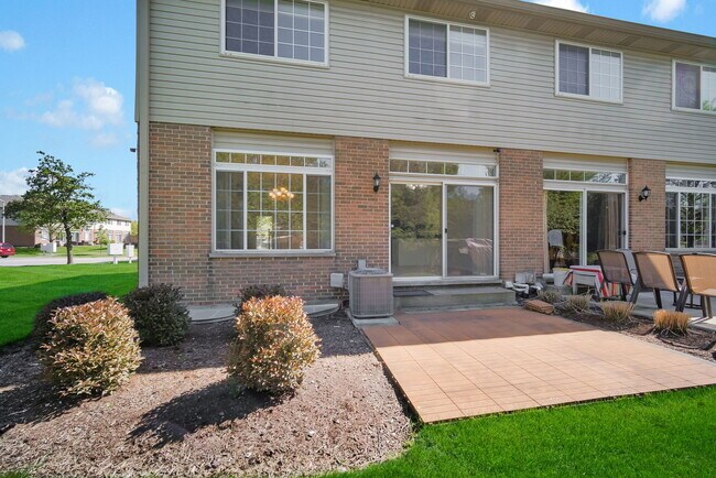 Building Photo - 1619 Windward Ct