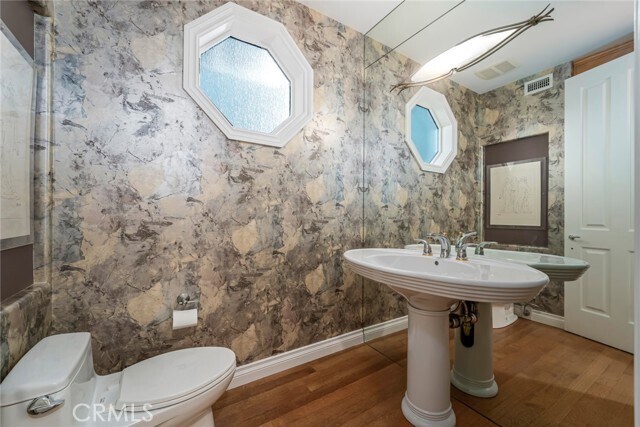 Building Photo - 119 Opal Ave