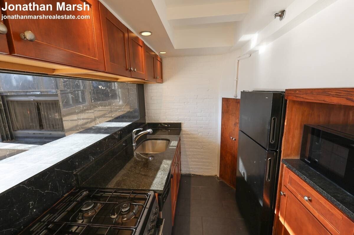 Building Photo - 117 Beacon St