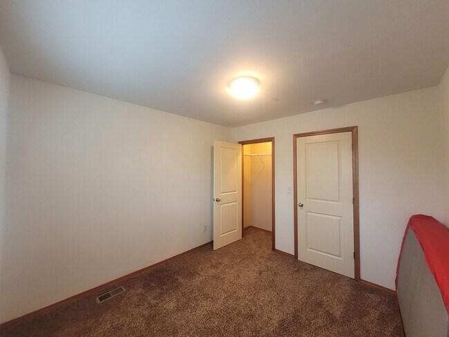 Building Photo - Three Bedroom House In Cordata - Kodiak