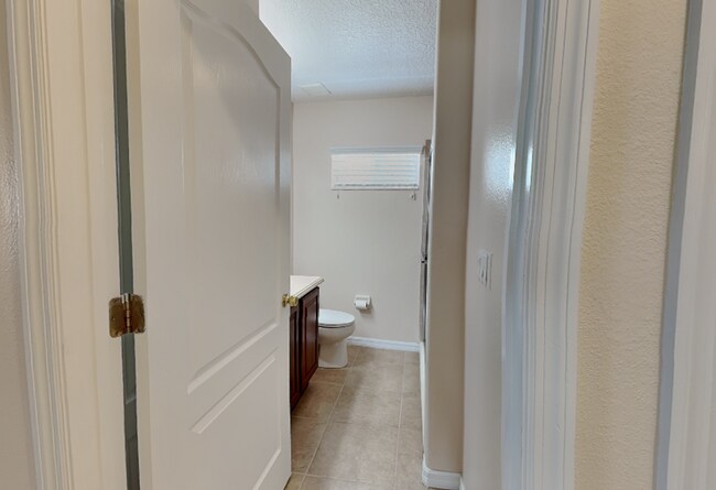 Building Photo - 14614 Cableshire Way