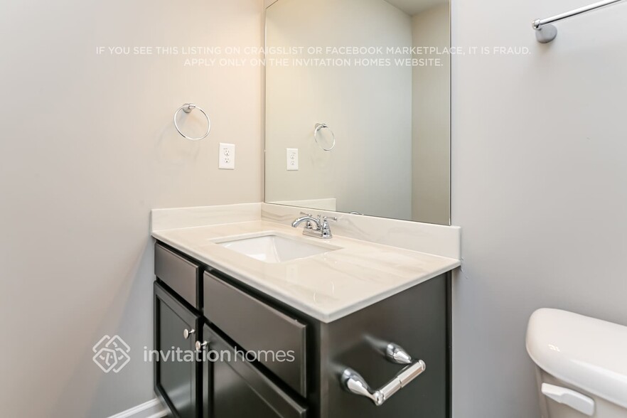 Building Photo - 861 Alder Grv Trce