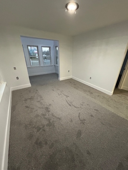 Building Photo - 6696 Washington Ave